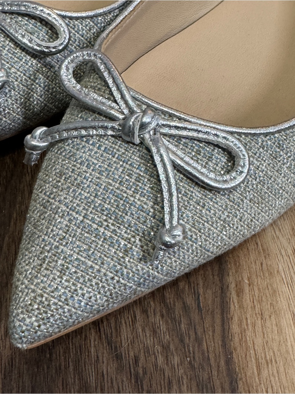 Stuart Weitzman Gabby Bow Pointed  Womens Flats in Gray Shimmery Fabric Sz. 7 - Picture 5 of 14